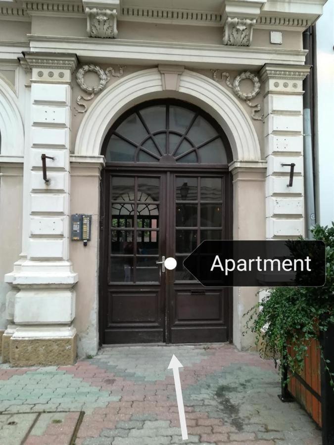 King 38-1 Apartman Διαμέρισμα Πετς Εξωτερικό φωτογραφία