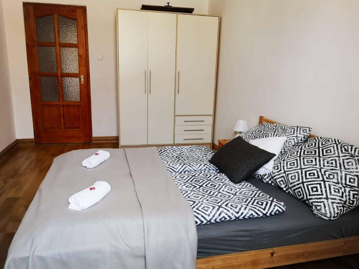 King 38-1 Apartman Διαμέρισμα Πετς Εξωτερικό φωτογραφία